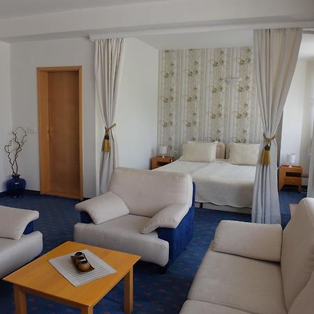 Hotel Residence Inn Üsküp Dış mekan fotoğraf