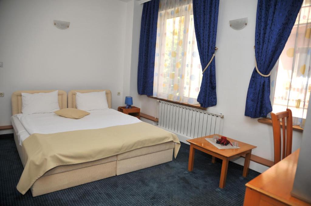 Hotel Residence Inn Üsküp Oda fotoğraf