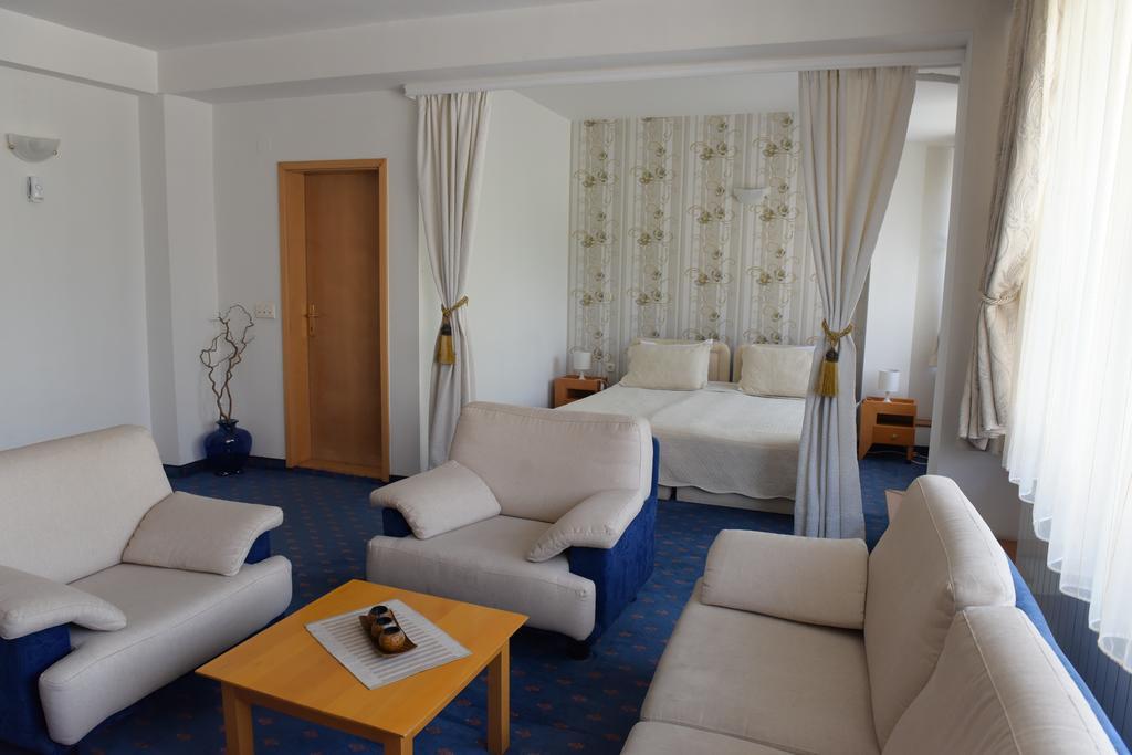 Hotel Residence Inn Üsküp Dış mekan fotoğraf