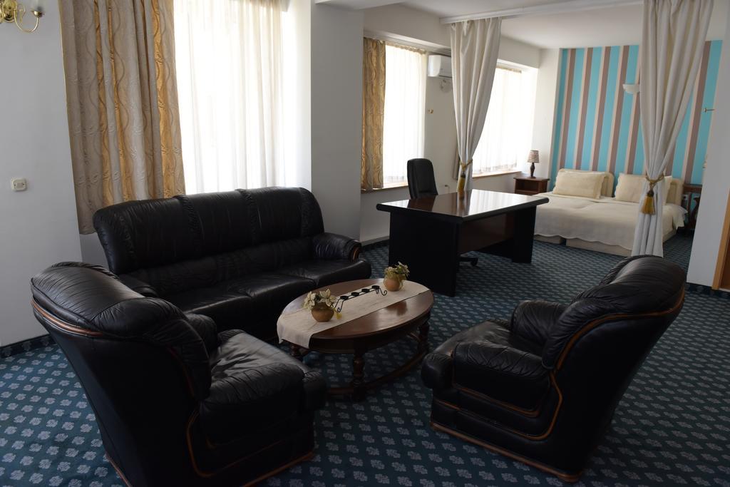Hotel Residence Inn Üsküp Dış mekan fotoğraf