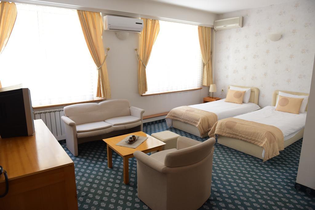 Hotel Residence Inn Üsküp Dış mekan fotoğraf