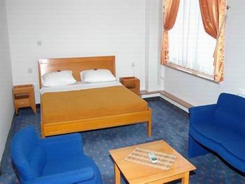 Hotel Residence Inn Üsküp Dış mekan fotoğraf